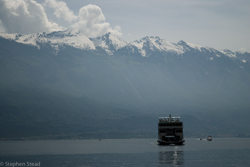 NIKON D200 - 18.0-70.0 mm f/3.5-4.5