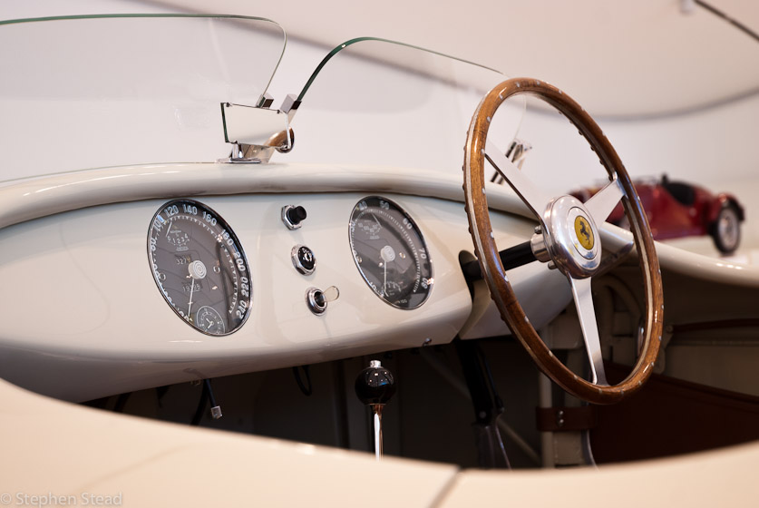 NIKON D200 - 18.0-70.0 mm f/3.5-4.5